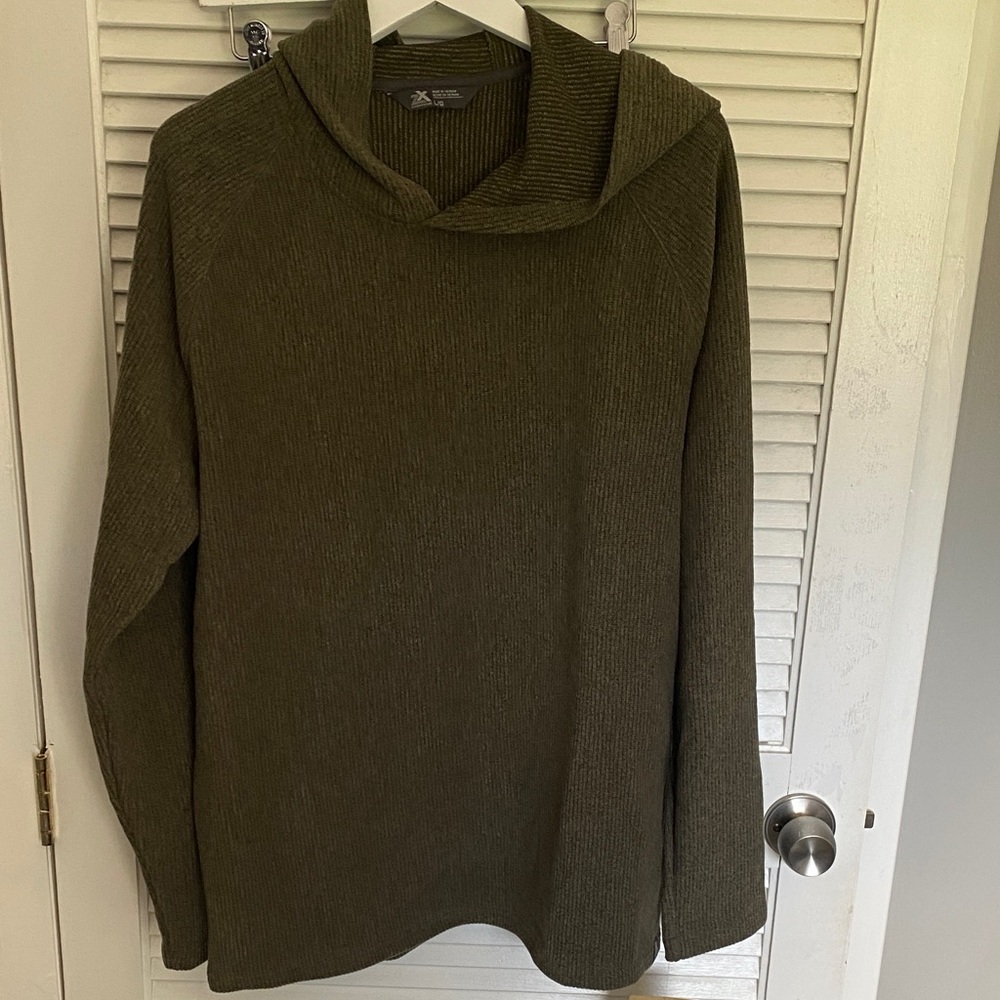 ZeroXposur Men's Green Hooded Pullover